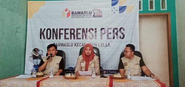 Bawaslu Kecamatan Lelea  Kabupaten Indramayu menggelar Konferensi Pers, Minggu 4 Februari 2024