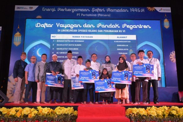 Pertamina RU VI Balongan tebar bantuan kepada anak-anak yatim dan yayasan, dalam acara Safari Ramadhan 1445 H. (ISTIMEWA)